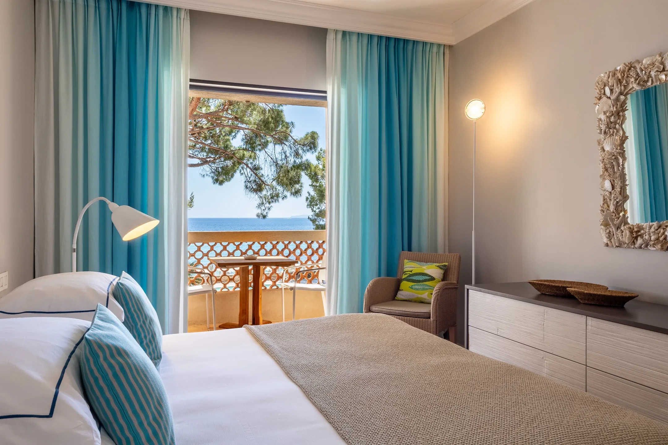 ch 418 001 24 5p6a8585 2160p